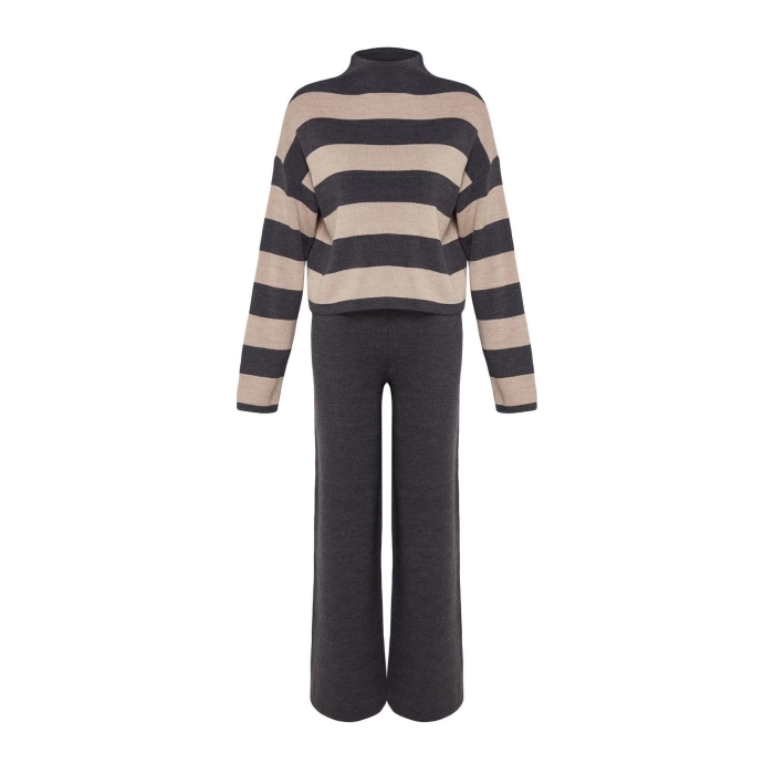 Womens Fashion Stylish Straight Leg Regular Length Long Sleeve Wide Cut Striped Knitwear Top-Bottom Set