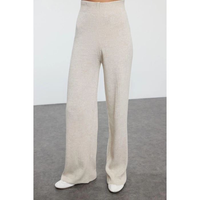 Women Fashion Stylish Regular Length Long Sleeve Basic Finger Detailed Knitwear Top-Bottom Set