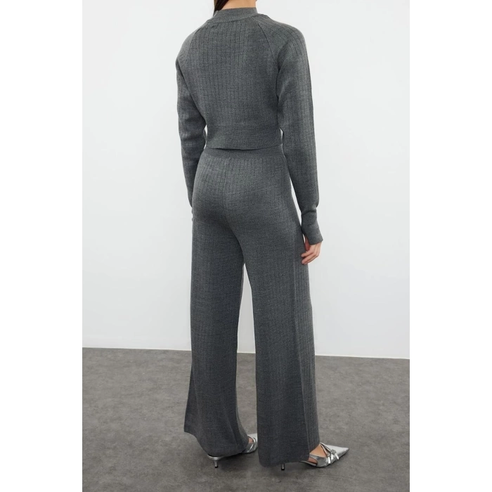 Womens Fashion Stylish Tube Leg Crop Length Long Sleeve Crop Finger Detailed Knitwear Top-Bottom Set