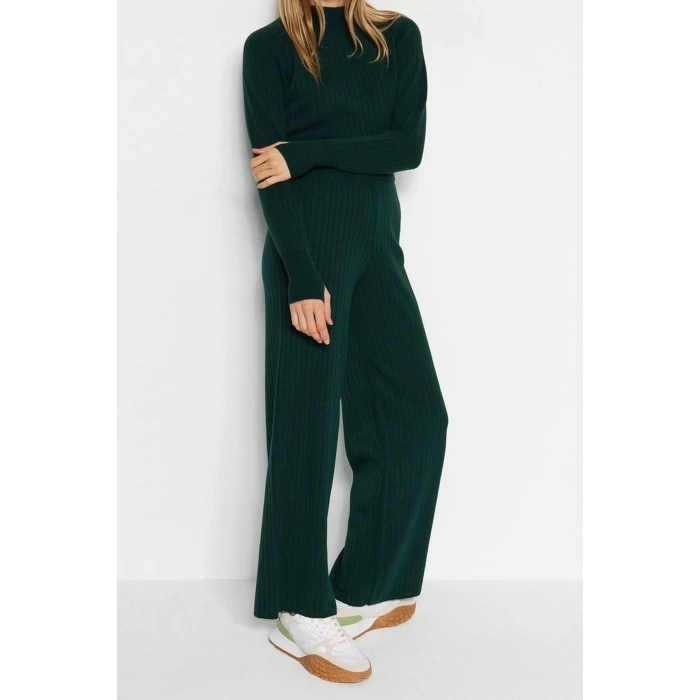 Womens Fashion Stylish Tube Leg Crop Length Long Sleeve Crop Finger Detailed Knitwear Top-Bottom Set