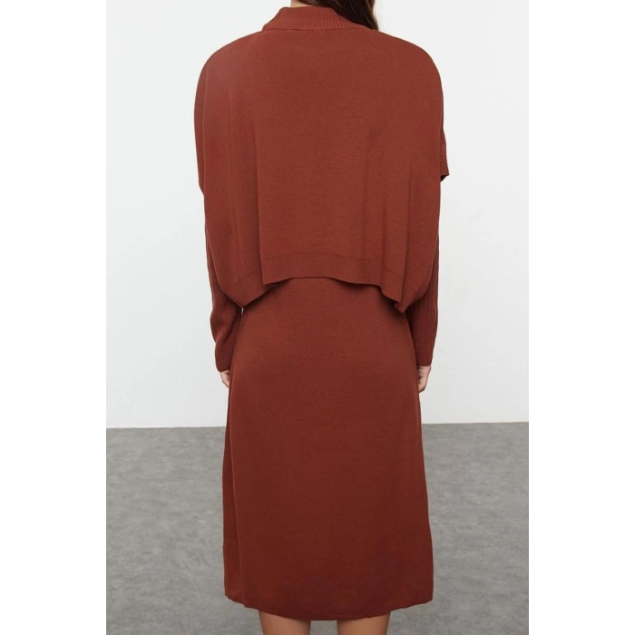 Kadın Moda Şık Midi Boy Dik Yaka Oversize Geniş Kalıp Triko Süveterli Elbise