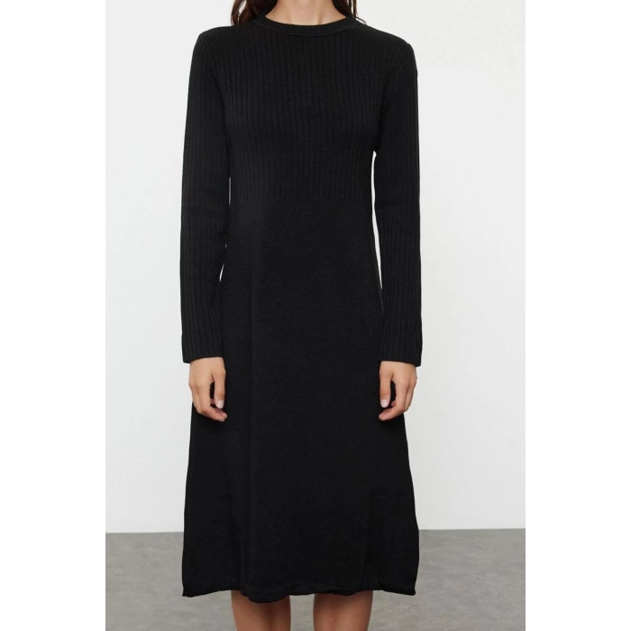 Kadın Moda Şık Midi Boy Dik Yaka Oversize Geniş Kalıp Triko Süveterli Elbise
