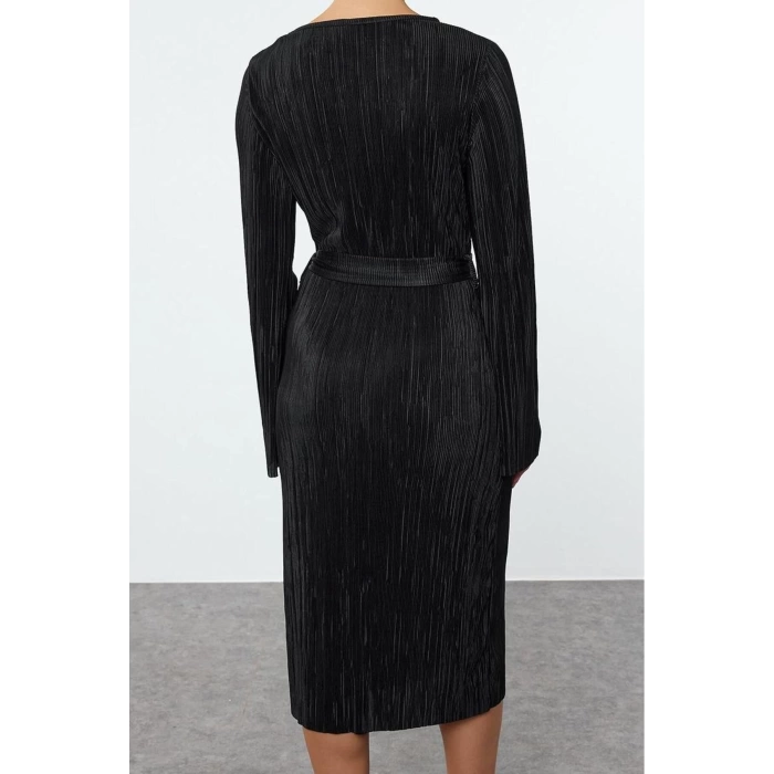 Womens Fashion Midi Length Boat Neck Regular Premium Pleated Fabric Flare Sleeve Detail A-Line Knitted Dress