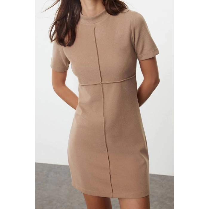 Kadın Moda Şık Mini Boy Dik Yaka Regular A Kesim Çan Form Selanik Triko Görünümlü Örme Elbise