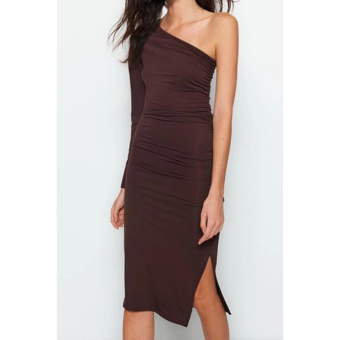 Kadın Moda Şık Midi Boy Asimetrik Yaka Slim Tek Kol Büzgülü Vücuda Oturan Örme Elbise