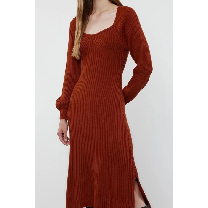 Kadın Moda Şık Midi Boy Kalp Yaka Slim Triko Elbise