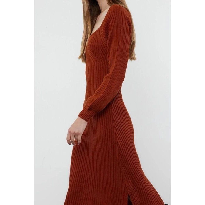 Kadın Moda Şık Midi Boy Kalp Yaka Slim Triko Elbise
