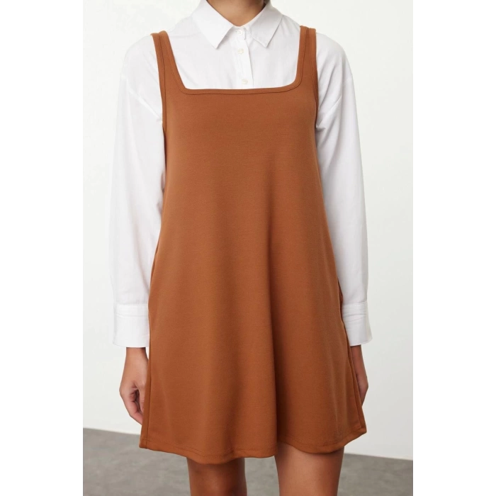 Kadın Moda Şık Mini Boy Kare Yaka Relaxed Açık kahverengi Jile Skater Belden Açılan Örme Elbise