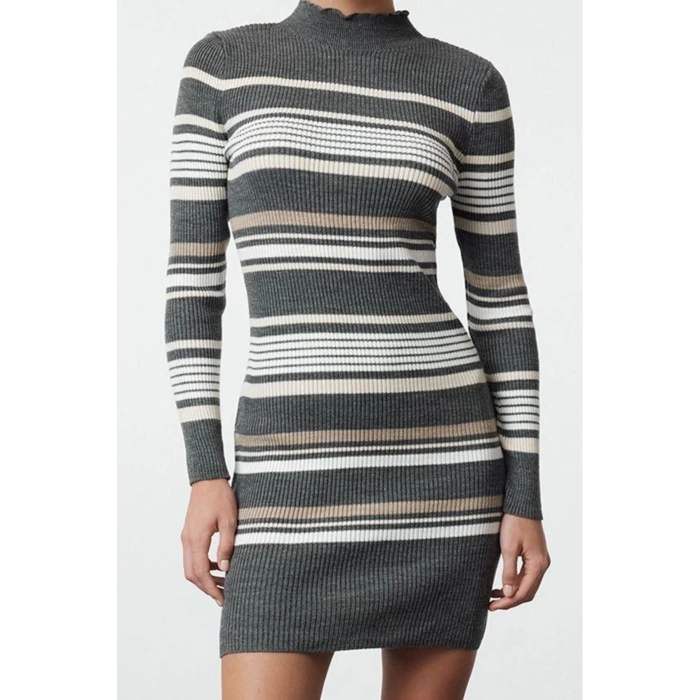 Kadın Moda Şık Mini Boy Dik Yaka Regular Triko Renk Bloklu Elbise
