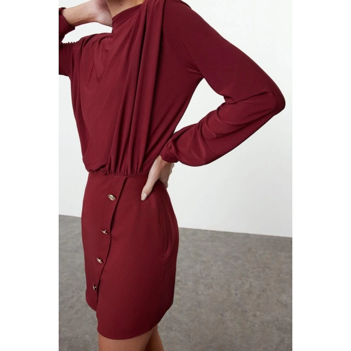 Kadın Moda Şık Mini Boy Dik Yaka Regular Düz Vatkalı Dokuma Elbise
