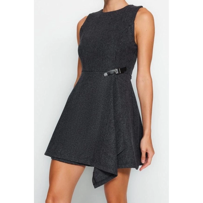 Kadın Moda Şık Mini Boy Bisiklet Yaka Regular A Kesim Eteği Asimetrik Dokuma Elbise