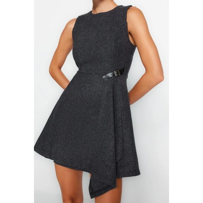 Kadın Moda Şık Mini Boy Bisiklet Yaka Regular A Kesim Eteği Asimetrik Dokuma Elbise