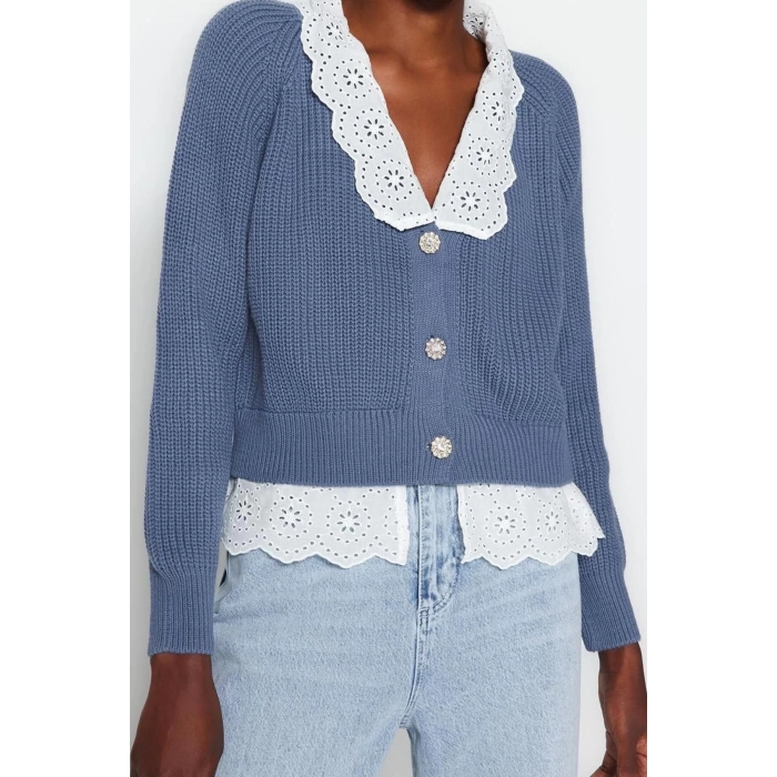 Kadın Moda Şık V Yaka Reglan Kol Regular Crop Dokuma Garni Detaylı Triko Hırka