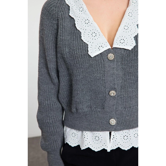 Kadın Moda Şık V Yaka Reglan Kol Regular Crop Dokuma Garni Detaylı Triko Hırka
