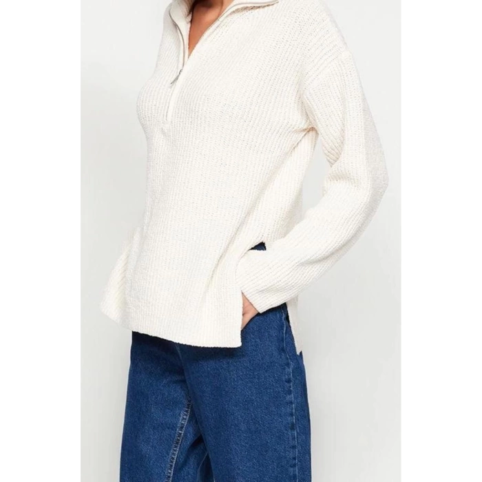 Women Fashion Stylish Stand Collar Low Sleeve Regular Wide Pattern Knitwear Sweater