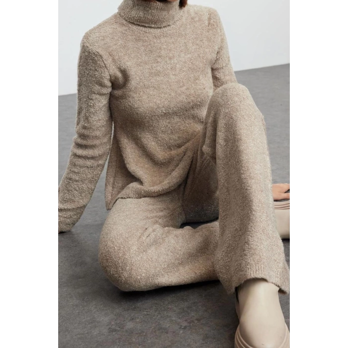Women Fashion Stylish Regular Long Length Long Sleeve Turtleneck Knitwear Top-Bottom Set