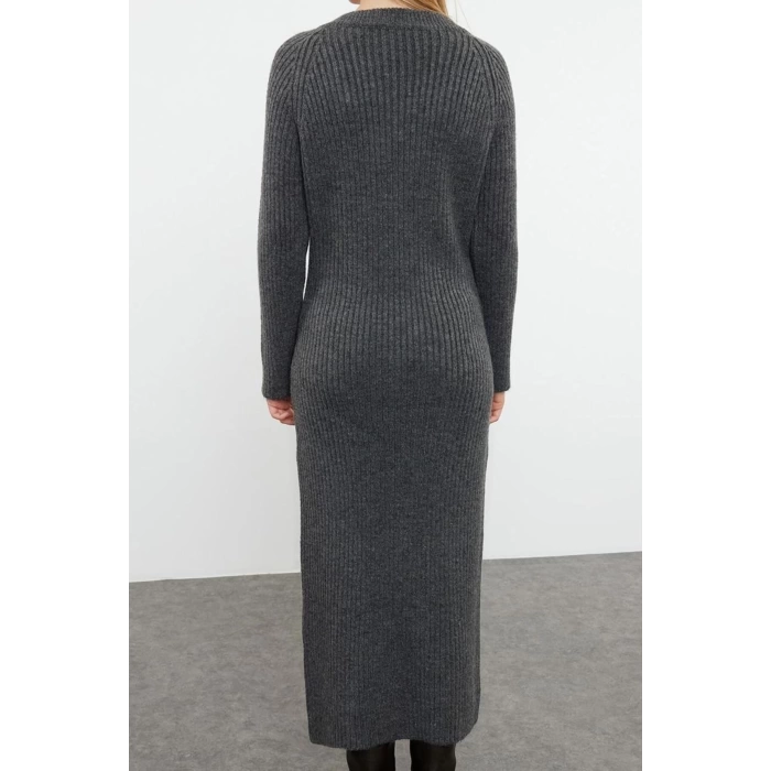 Women Fashion Stylish Maxi Length V Neck Regular Knitted Woolen Basic Dress
