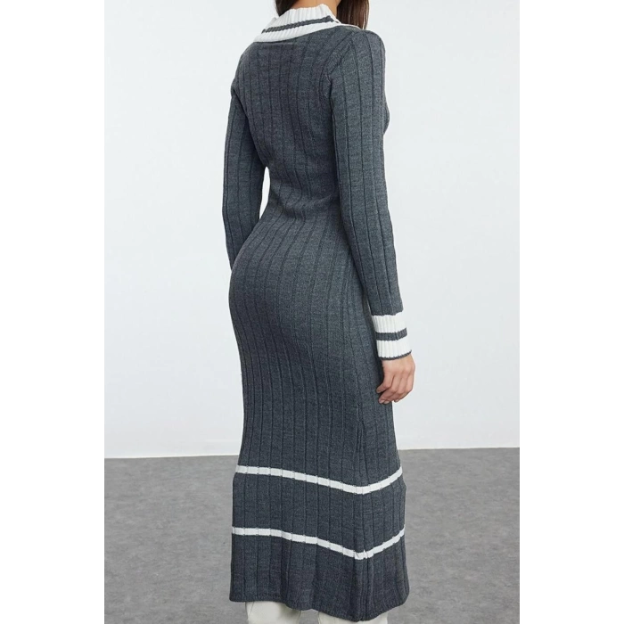 Women Fashion Stylish Midi Length V Neck Regular Knit Color Block Dress