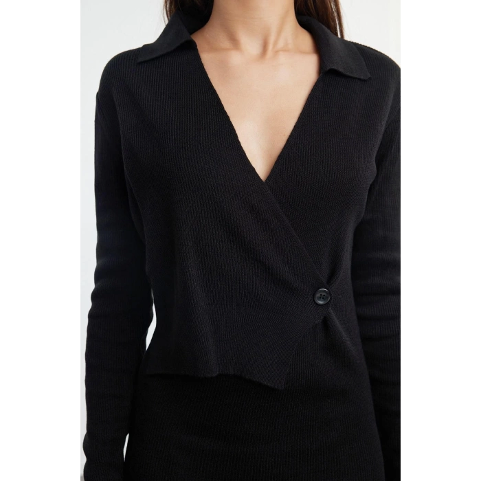 Women Fashion Stylish Midi Length Double Breasted Regular Knitted Plain Dress
