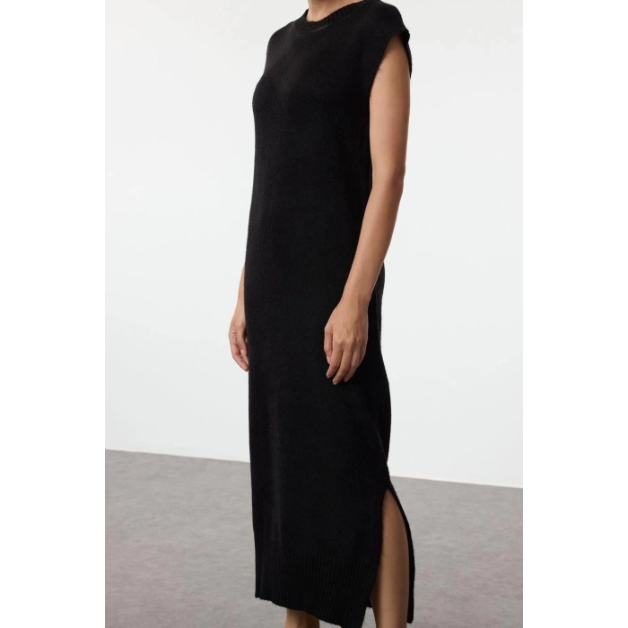 Women Fashion Stylish Maxi Length Crew Neck Regular Knitwear Soft Texture Slit Detailed Vest Dress