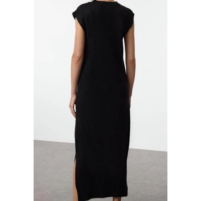 Women Fashion Stylish Maxi Length Crew Neck Regular Knitwear Soft Texture Slit Detailed Vest Dress