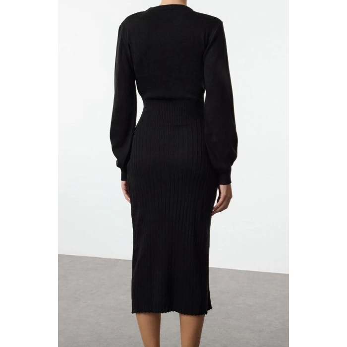 Women Fashion Stylish Midi Length Crew Neck Regular Dark Knitwear A-Line Form Fit Dress