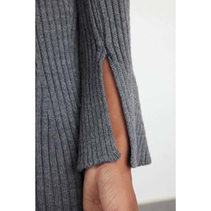 Women Fashion Stylish Mini Length Crew Neck Regular Knitwear A-Line Form Fit Dress