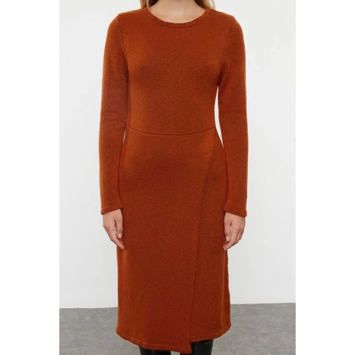Womens Fashion Stylish Midi Length Crew Neck Regular Knitwear Soft Texture Double Breasted Skirt Detail Dress