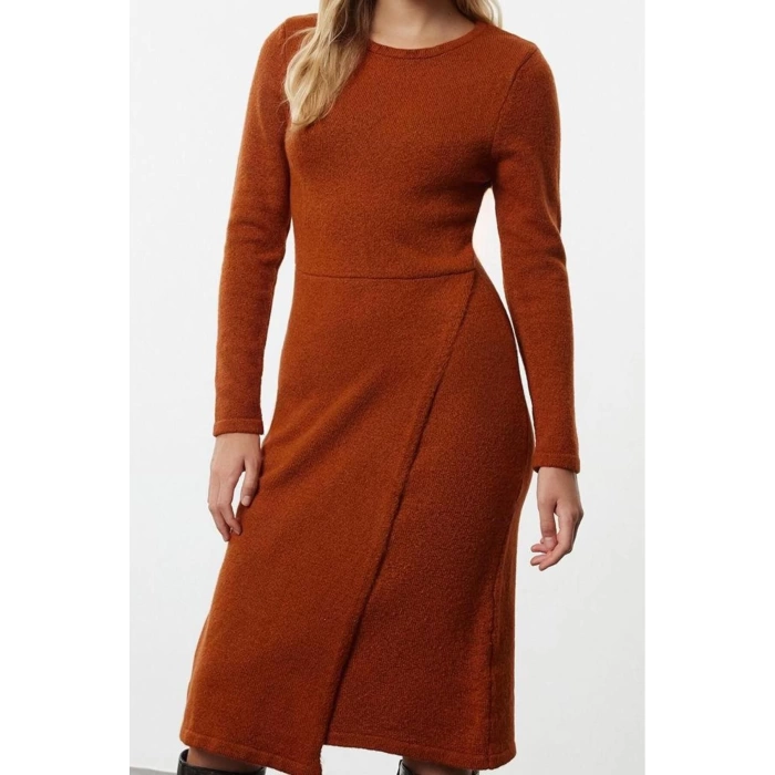 Womens Fashion Stylish Midi Length Crew Neck Regular Knitwear Soft Texture Double Breasted Skirt Detail Dress