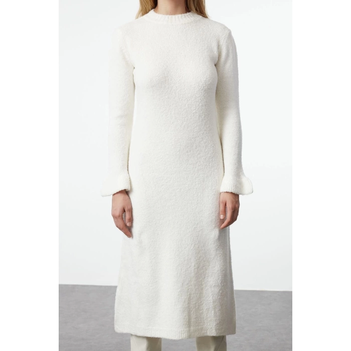 Women Fashion Stylish Midi Length Crew Neck Regular Knitwear Boucle Dress