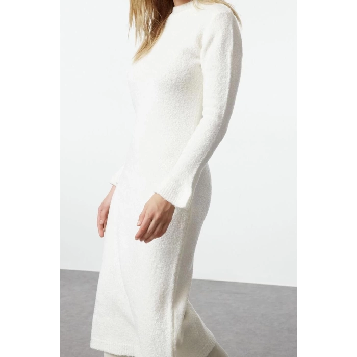 Women Fashion Stylish Midi Length Crew Neck Regular Knitwear Boucle Dress