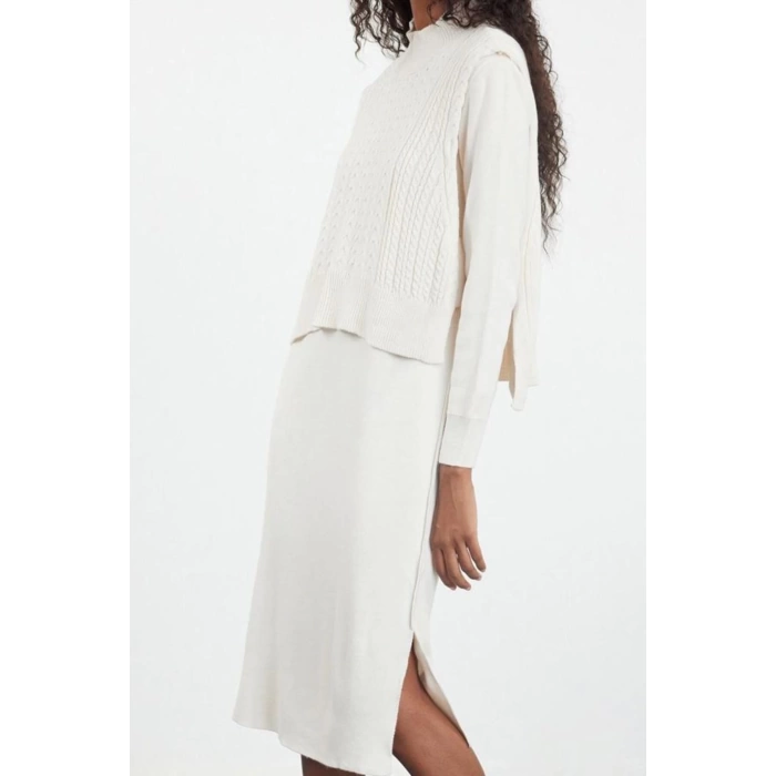 Women Fashion Stylish Midi Length Stand Collar Regular Knitwear Sweater-Dress Set