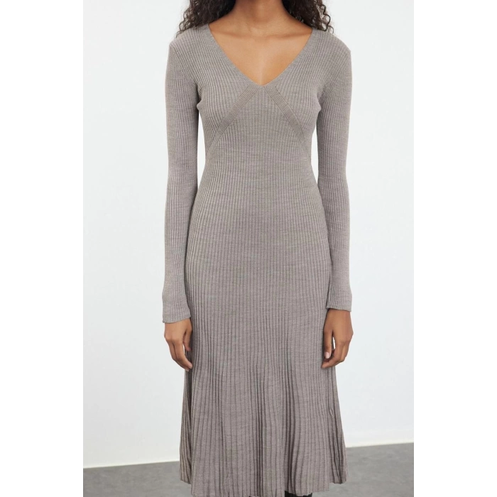Women Fashion Stylish Midi Length V Neck Regular Knitwear Ruffle Hem Dress