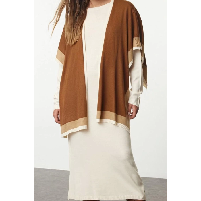 Kadın Moda Şık Regular Boy Bisiklet Yaka Regular Triko Basic Atkılı Elbise