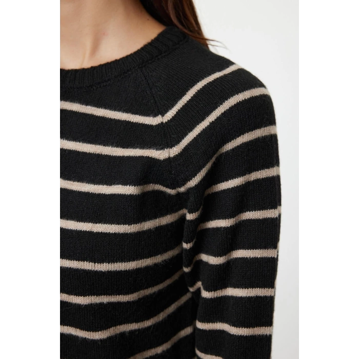 Women Fashion Stylish Mini Length Crew Neck Regular Striped Knitwear Soft Texture Dress