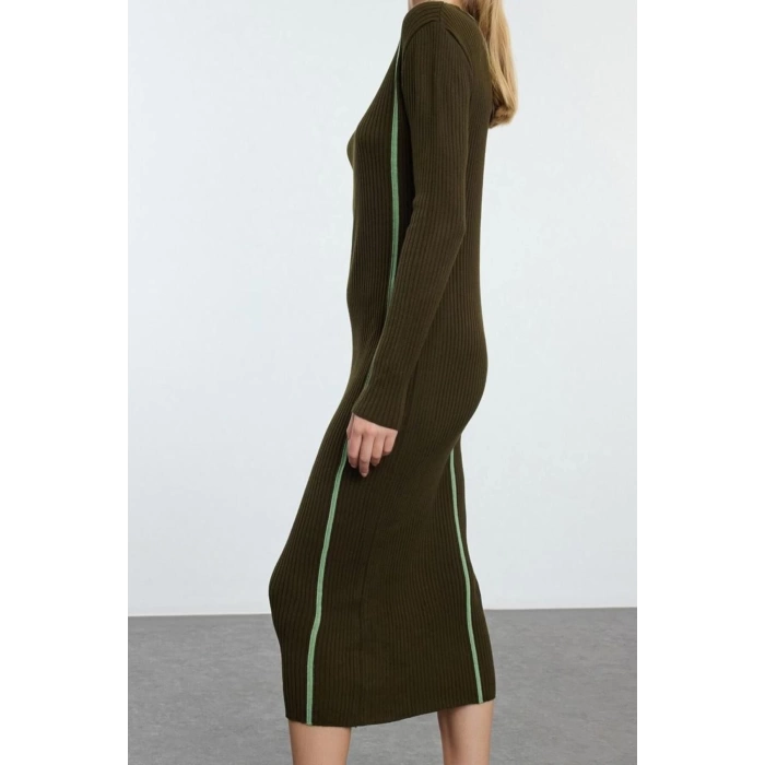 Women Fashion Stylish Midi Length Crew Neck Slim Knit Color Block Dress
