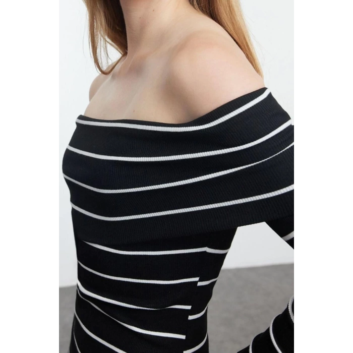 Women Fashion Midi Length Carmen Collar Slim Black 001 Striped Fitted Body Fitting Elastic Knitted Dress