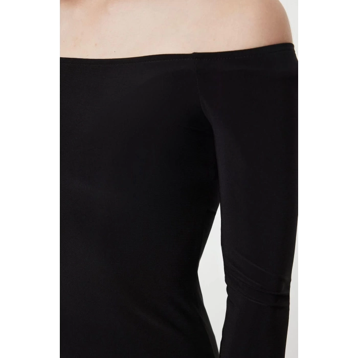 Women Fashion Stylish Maxi Length Carmen Collar Slim Plain Bodycone Fitted Flexible Knitted Dress