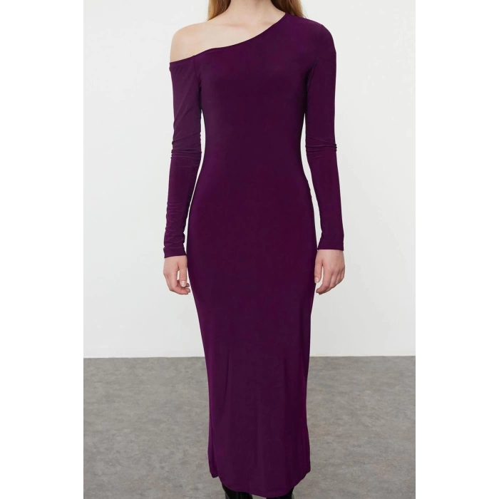 Kadın Moda Şık Maxi Boy Asimetrik Yaka Fitted Düz Detaylı Vücuda Oturan Esnek Örme Elbise