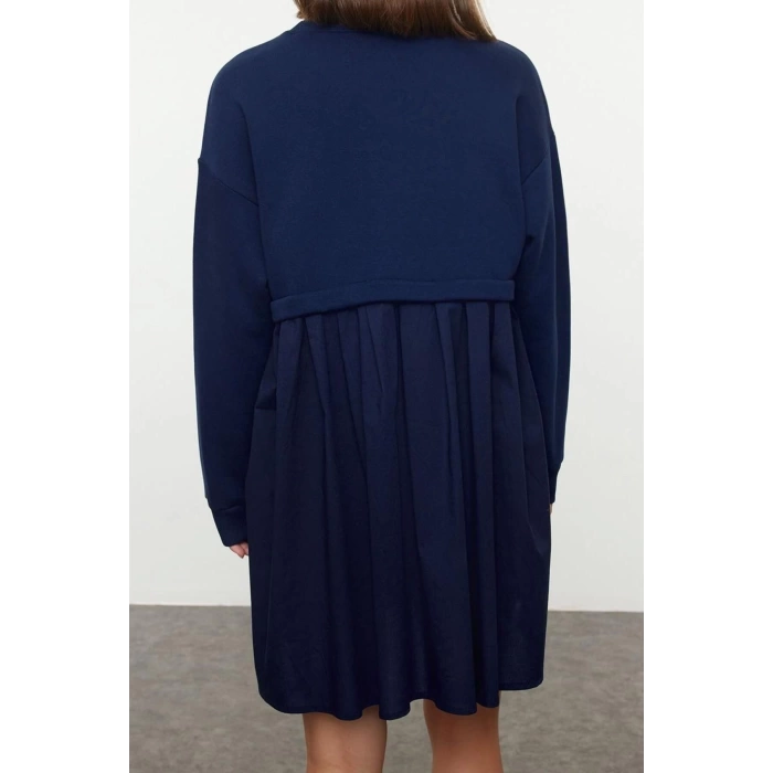 Womens Mini Length Crew Neck Relaxed Plain Woven Garni and Pleated Detailed A Cut Bell Shape Knitted Dress