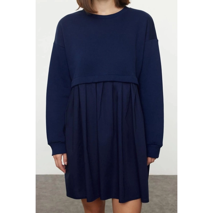 Womens Mini Length Crew Neck Relaxed Plain Woven Garni and Pleated Detailed A Cut Bell Shape Knitted Dress
