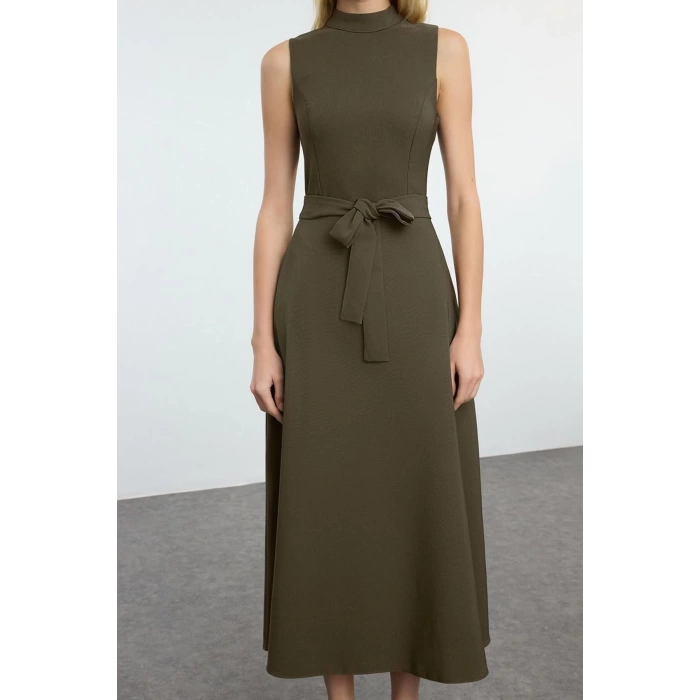 Women Fashion Stylish Midi Length Crew Neck Regular Belted Waist Open Woven Dress