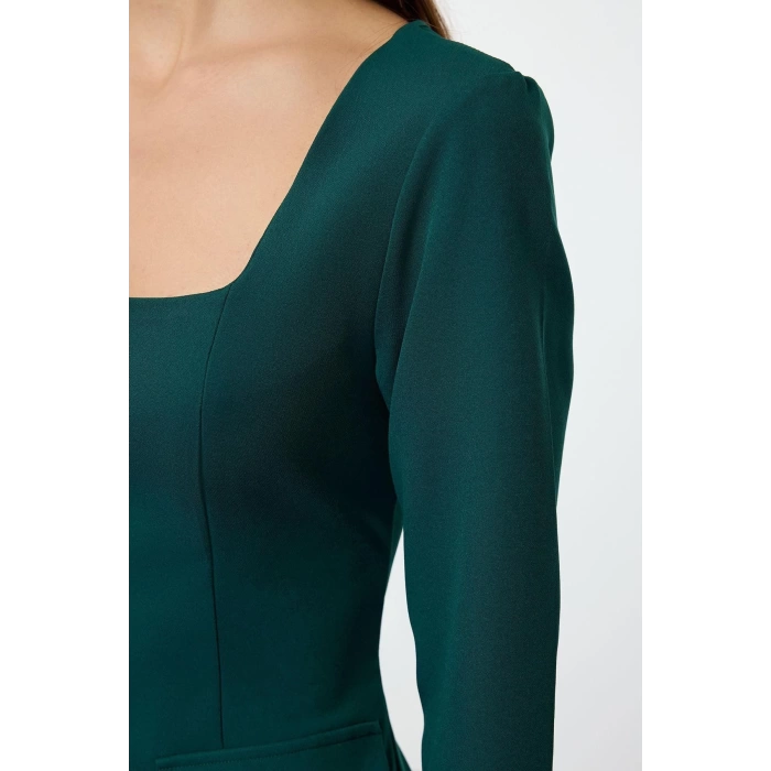 Women Fashion Stylish Mini Length Square Collar Regular Pocket Detailed Woven Jacket Dress