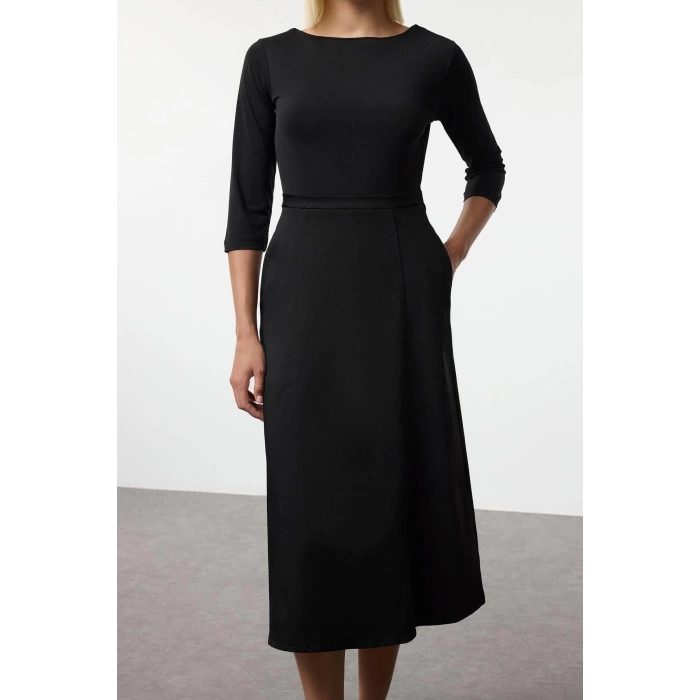Women Fashion Stylish Midi Length Crew Neck Regular Waist Open Fabric Mixed Woven Dress