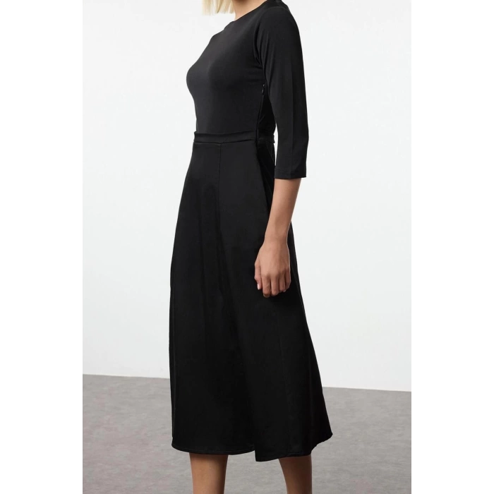 Women Fashion Stylish Midi Length Crew Neck Regular Waist Open Fabric Mixed Woven Dress