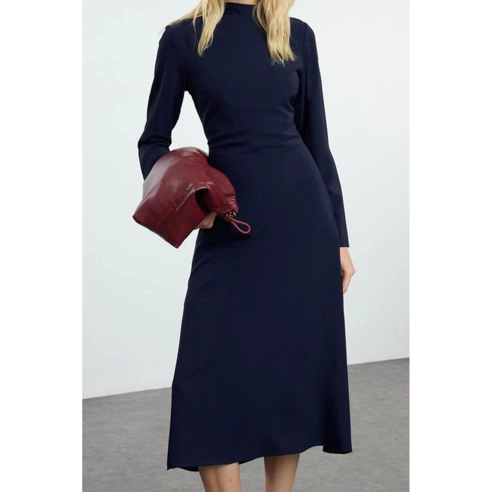 Women Fashion Stylish Midi Length Crew Neck Regular Shift Straight Cut Satin Woven Dress