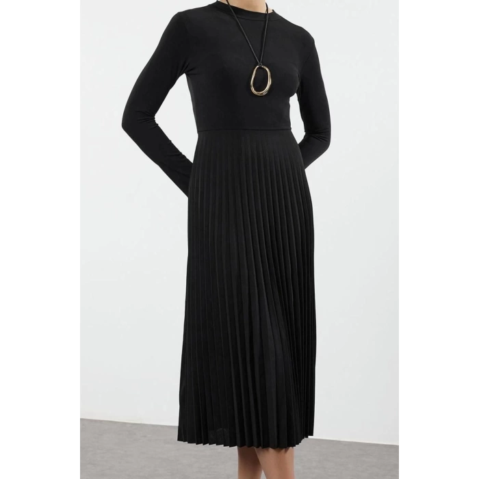 Womens Fashion Maxi Length Stand Collar Slim Pleated Detail Skater Waist Open Long Sleeve Flexible Knitted Dress