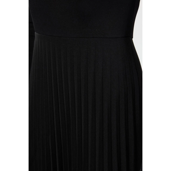 Womens Fashion Maxi Length Stand Collar Slim Pleated Detail Skater Waist Open Long Sleeve Flexible Knitted Dress