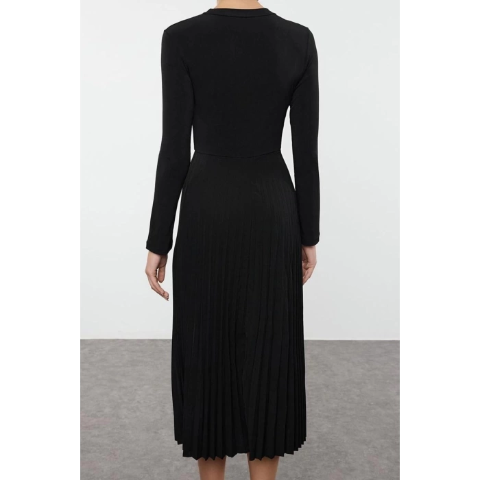 Womens Fashion Maxi Length Stand Collar Slim Pleated Detail Skater Waist Open Long Sleeve Flexible Knitted Dress