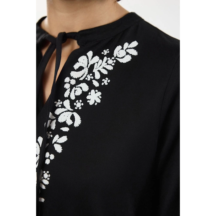 Women Fashion Stylish Mini Length V Neck Regular Balloon Sleeve Printed A-line Bell Drop Knitted Dress
